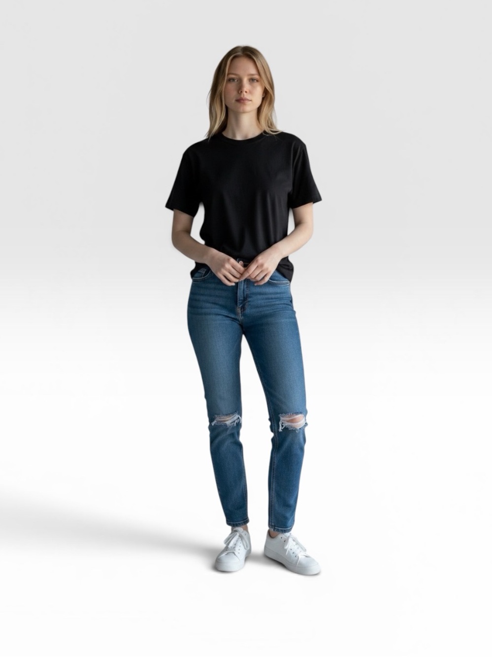 Universal Thread•Distressed Slim Straight High Rise Jeans